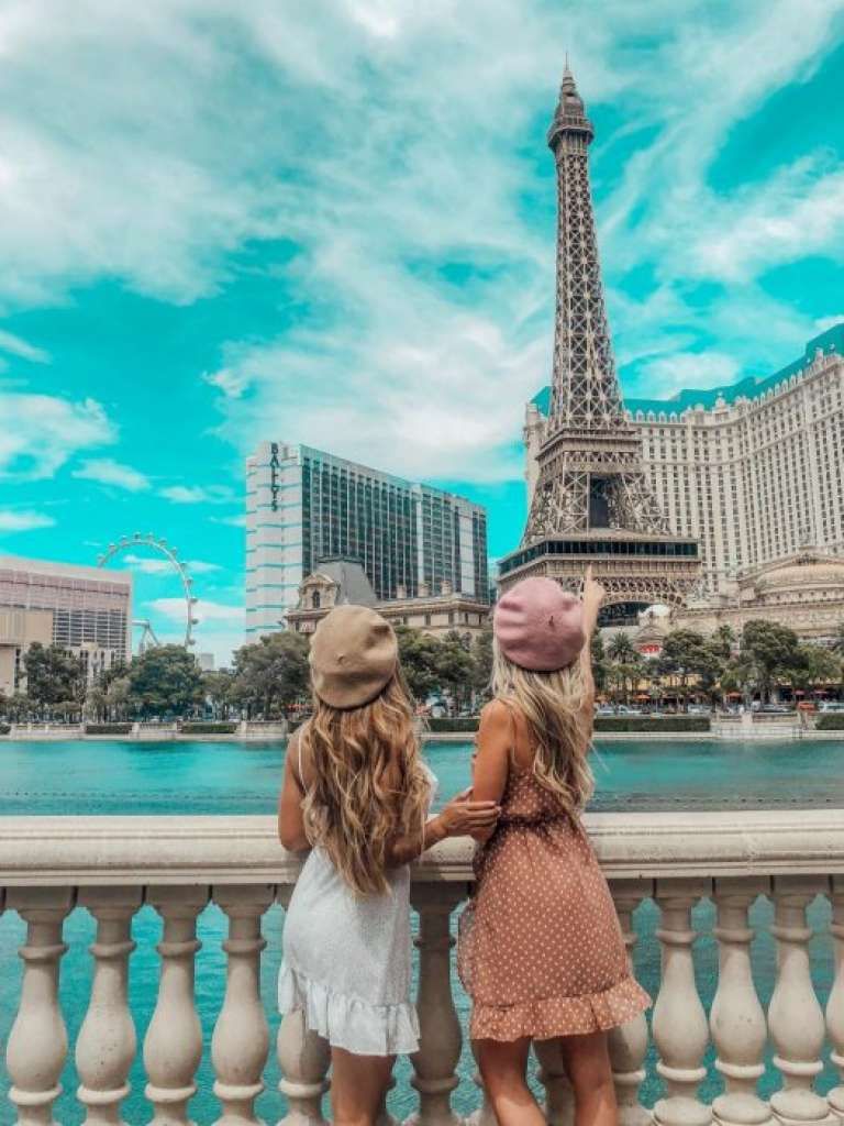 Las Vegas Eiffel Tower